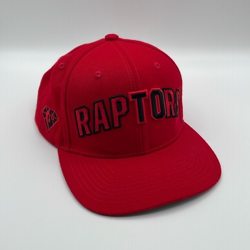 Mitchell & Ness - NBA Raptors Snapback Hat - Red